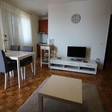 Apartments Nikola Novi Vinodolski Exterior photo