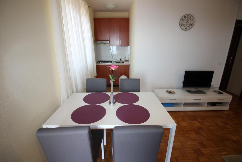 Apartments Nikola Novi Vinodolski Exterior photo